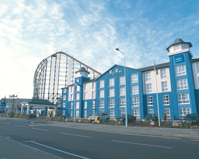 Big Blue Hotel - Image 1