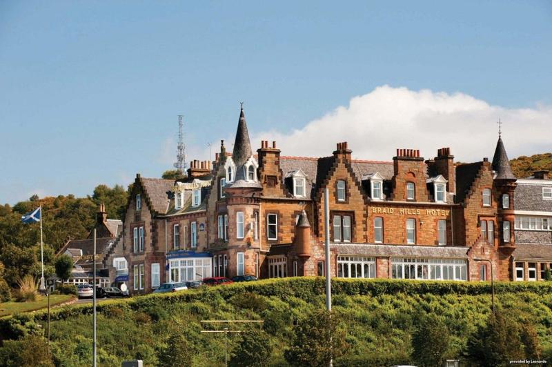 Braid Hills Hotel - Image 1