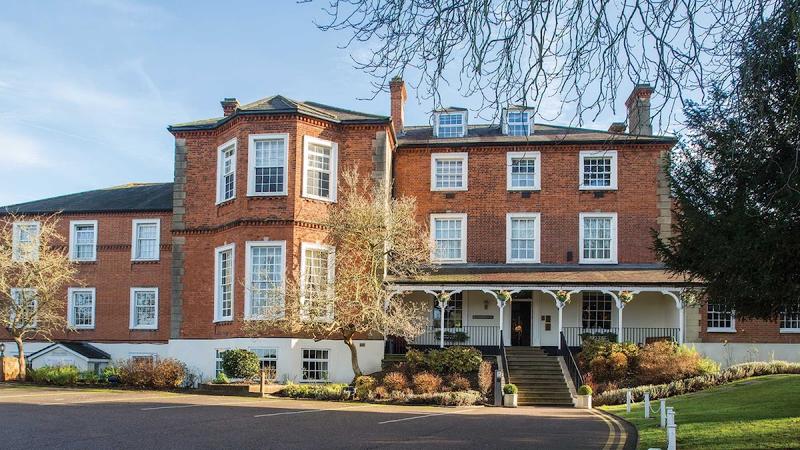 Brandshatch Place Hotel & Spa - Image 1