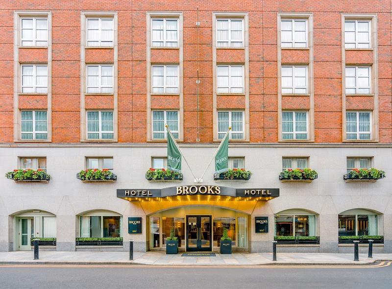 Brooks Hotel - Image 1