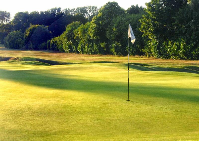 Calcot Park Golf Club - Image 1