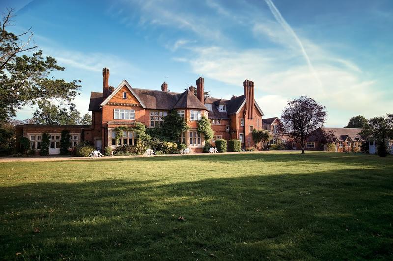 Cantley House Hotel - Image 1