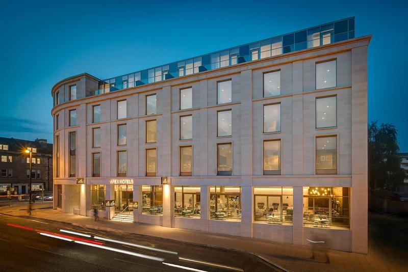 Carfax Hotel - Image 1