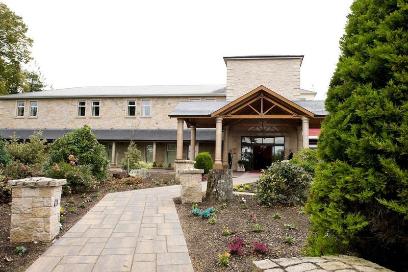 Carngrove Hotel - Image 1