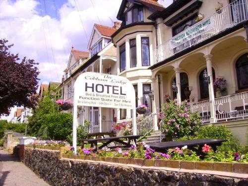 Cobham Lodge Hotel - Image 1