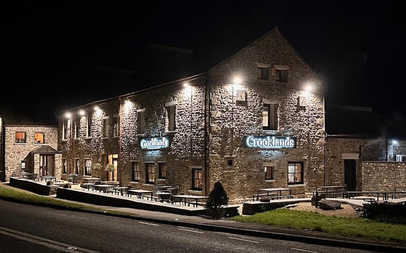 Crooklands Hotel - Image 1