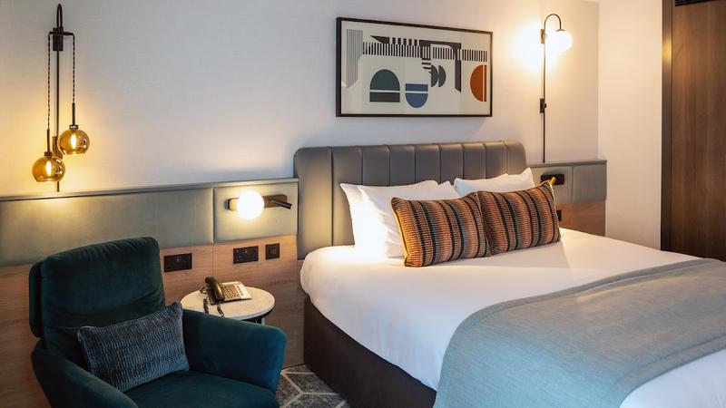Crowne Plaza Birmingham City thumbnail 2