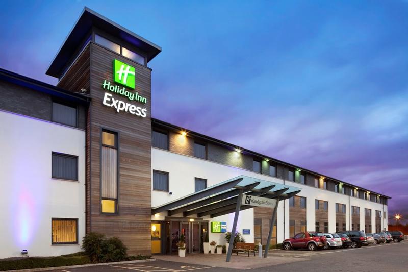 Holiday Inn Express Cambridge - Image 1