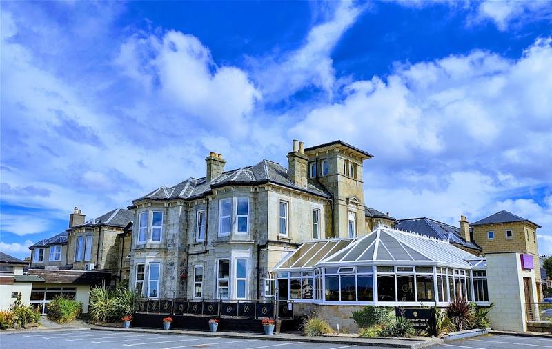 Fairfield House Hotel - Image 1