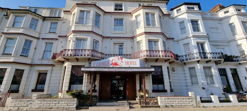 The George Hotel - Image 1