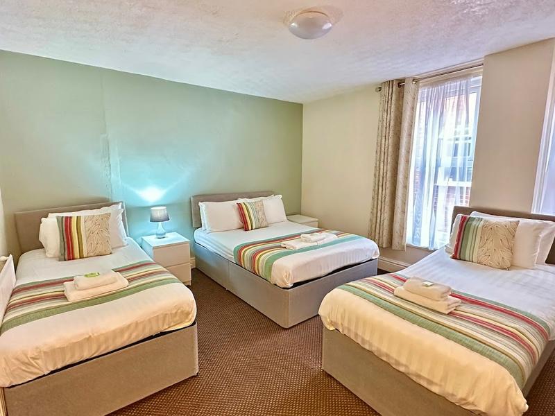 Georgian Hotel thumbnail 2