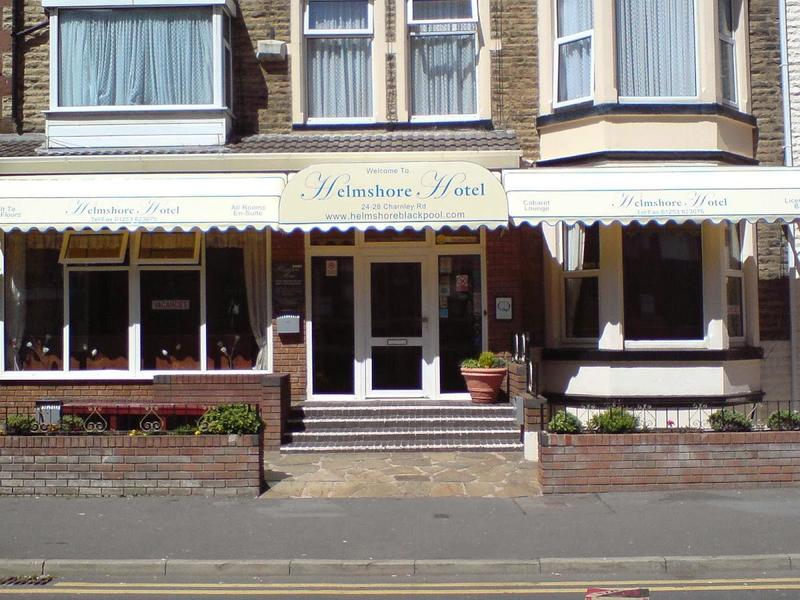 Helmshore Hotel - Image 1