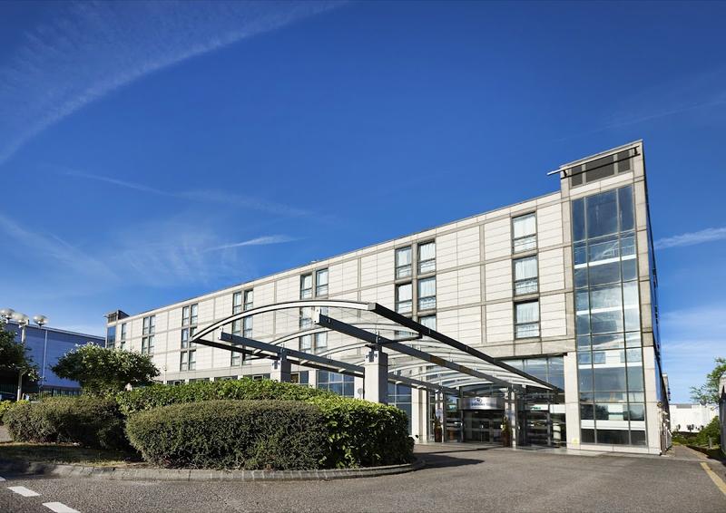 Hilton Croydon - Image 1