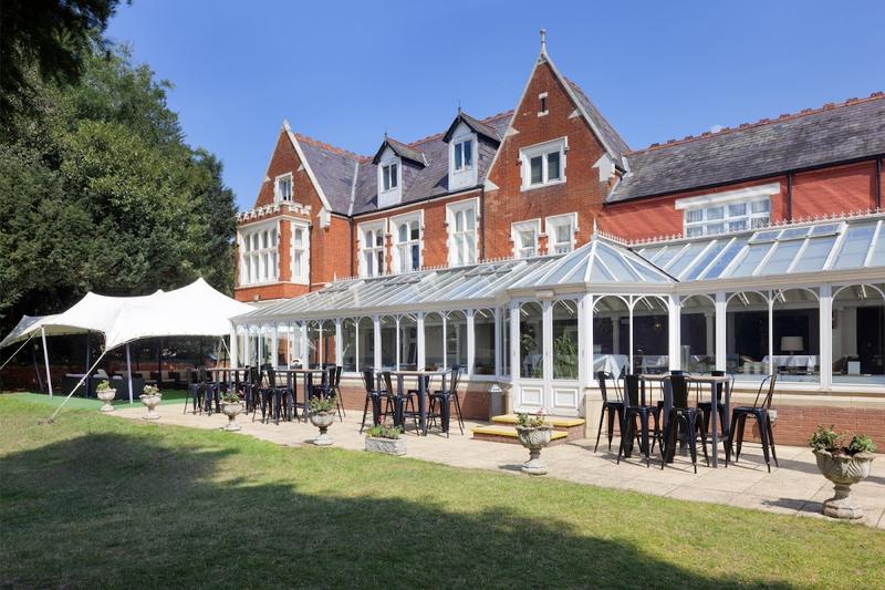 Hilton St Anne's Manor Bracknell - Image 1