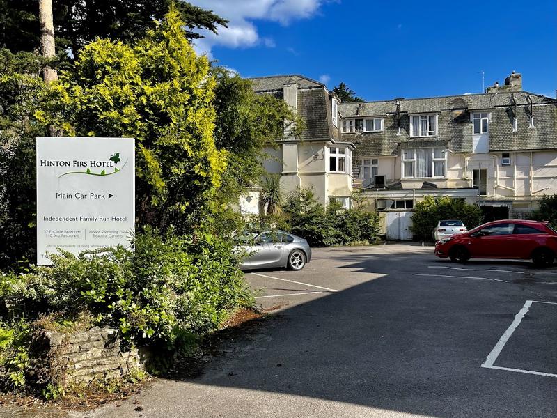 Hinton Firs Hotel - Image 1