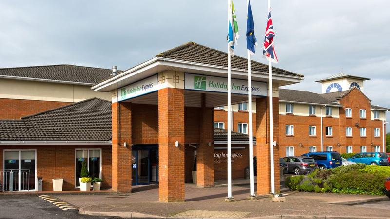 Holiday Inn Express Gloucester - Image 1