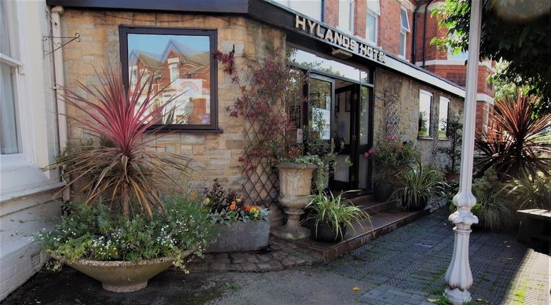Hylands Hotel - Image 1