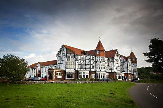Links Country Park Hotel - Image 1