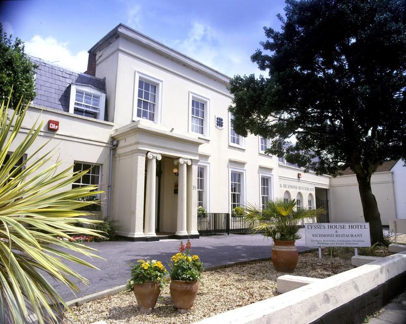 Lysses House Hotel - Image 1
