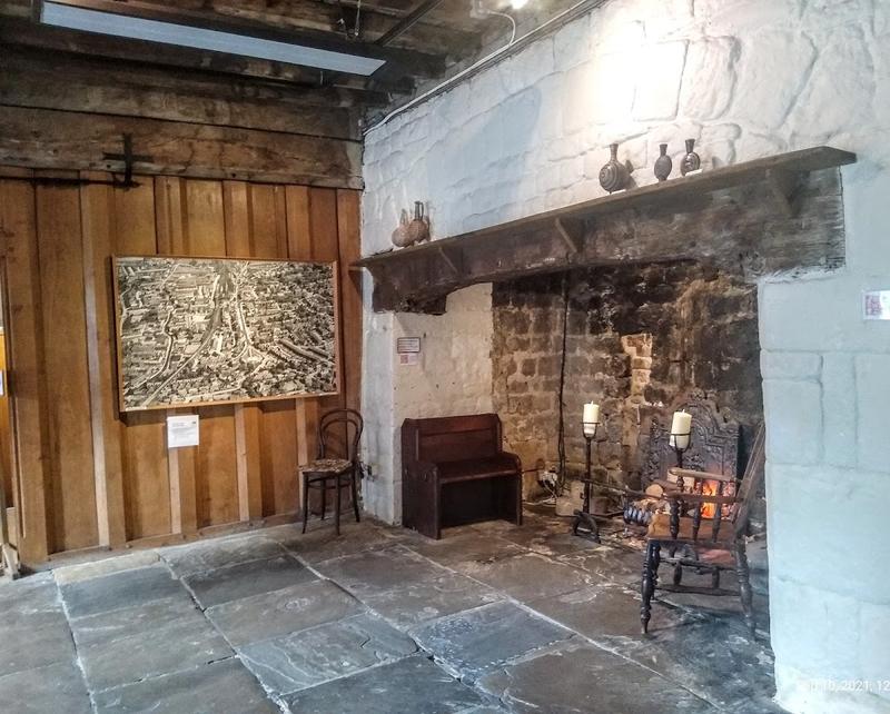 Manor House Art Gallery & Museum - Image 3