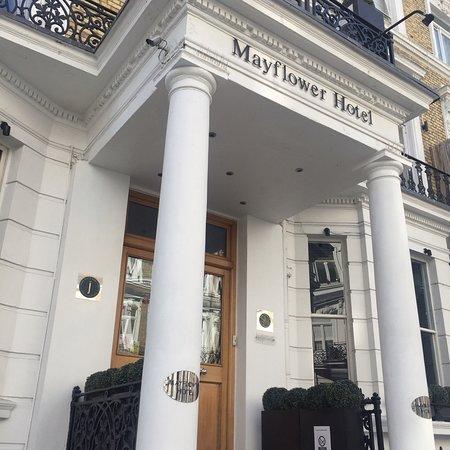 Mayflower Hotel - Image 1