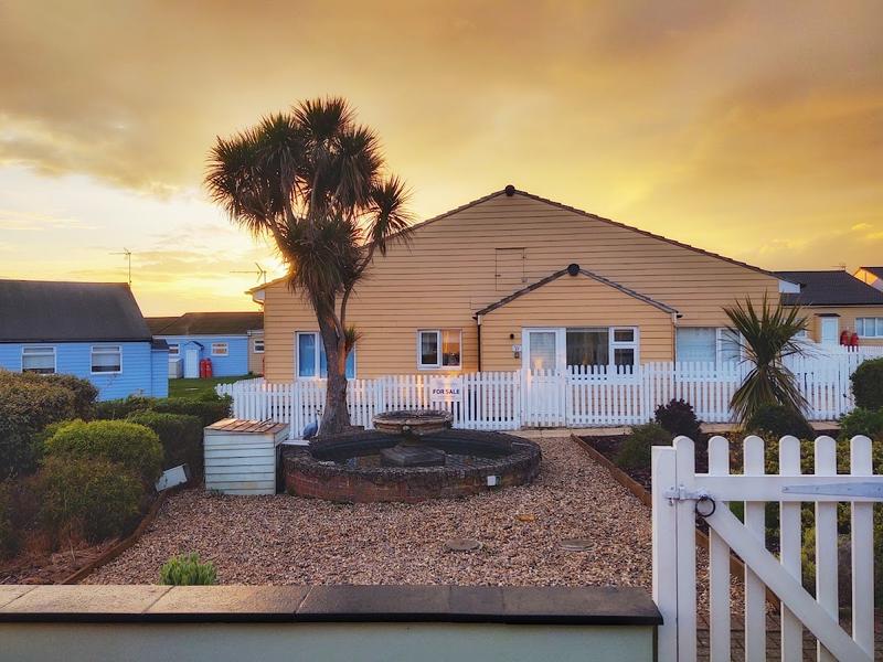 Mundesley Holiday Village - Image 1