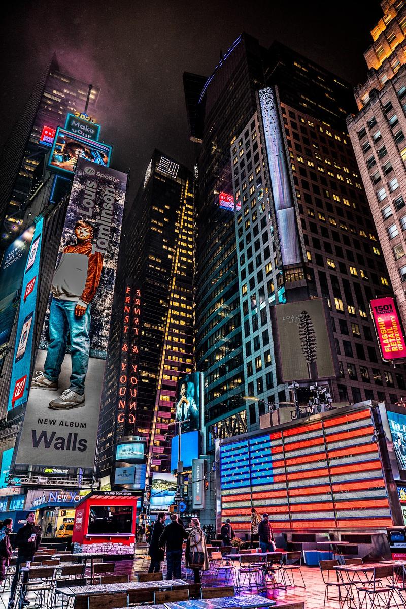 Times Square thumbnail 2