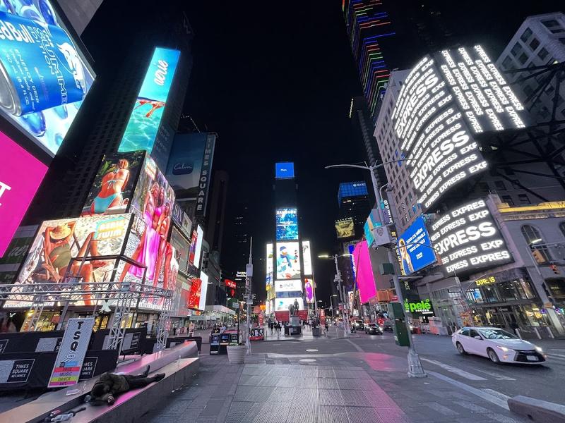 Times Square thumbnail 3
