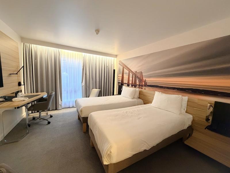 Novotel Edinburgh Centre thumbnail 2