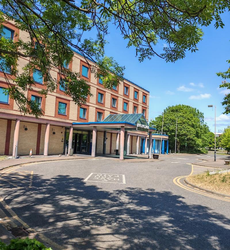 Novotel London Heathrow - Image 1