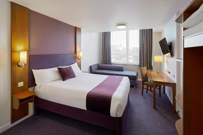 Premier Inn Barnsley - Image 2
