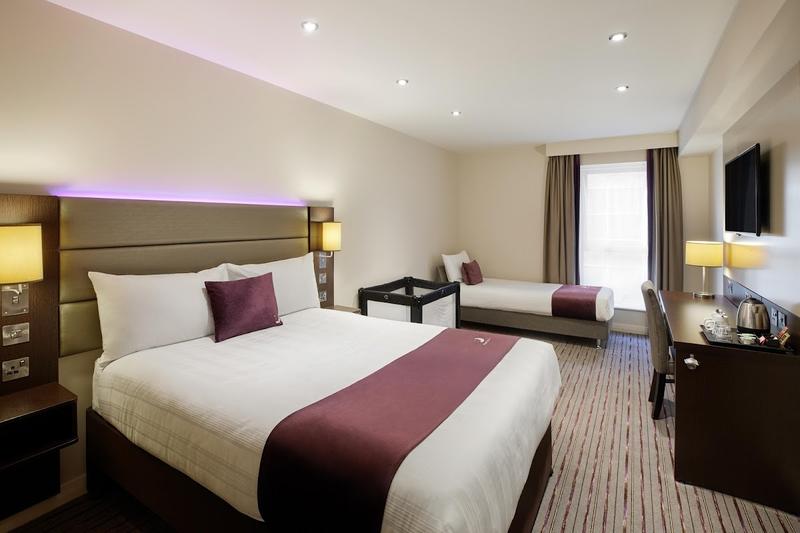 Premier Inn Basildon East - Image 2