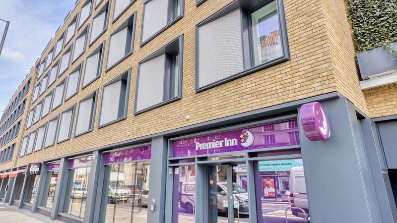 Premier Inn London Hammersmith - Image 1