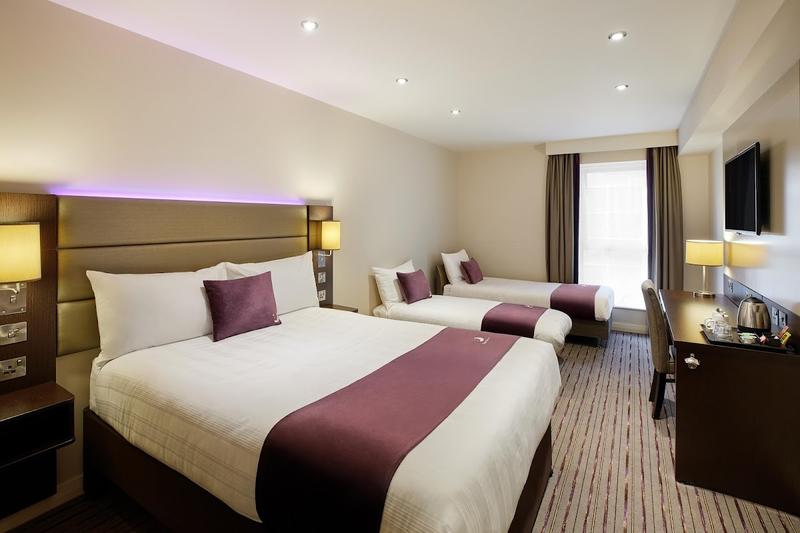 Premier Inn London Hammersmith thumbnail 2