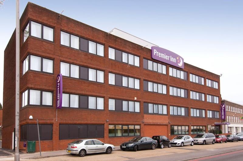 Premier Travel Inn Hanger Lane - Image 1