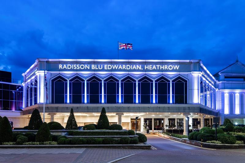Radisson Blu Hotel, London Heathrow - Image 1