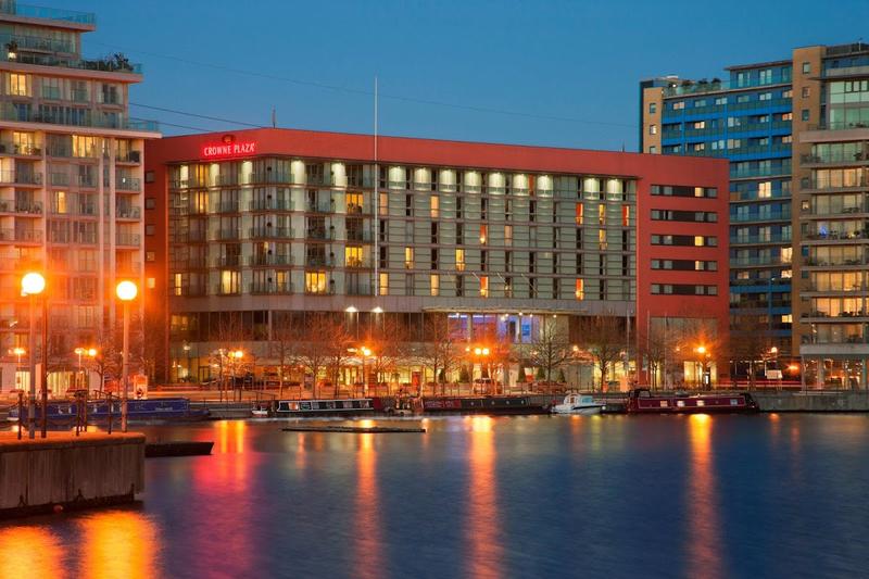 Ramada Hotel & Suites Royal Docklands - Image 1