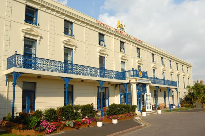 Royal Norfolk Hotel - Image 1