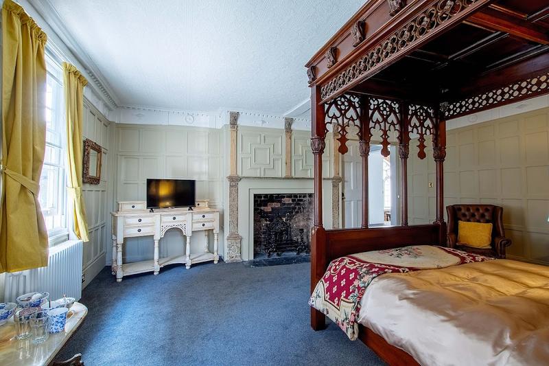 Stone Court Hotel thumbnail 2