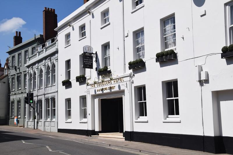 The Chequers Hotel - Image 1