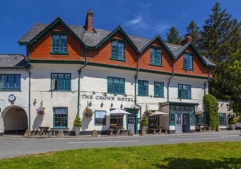 The Crown Hotel - Image 1