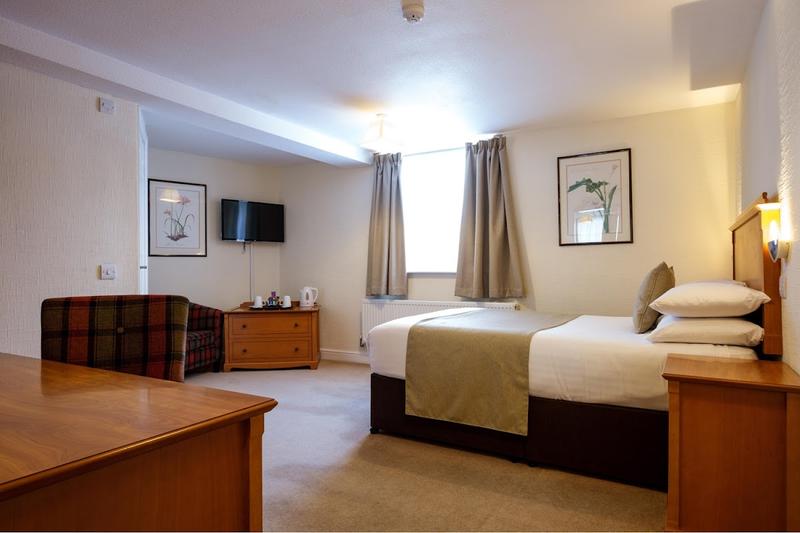The Little Barrow Hotel - Image 2