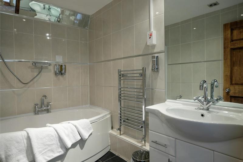 The Little Barrow Hotel - Image 3