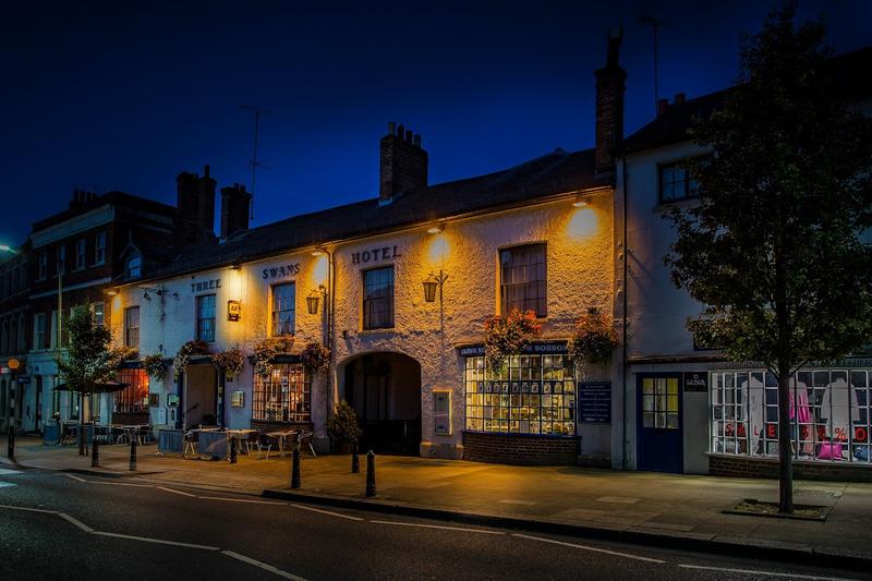 The Three Swans Hotel - Image 1