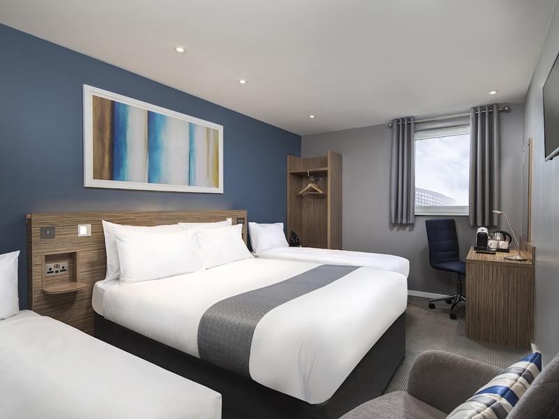 Travelodge Bath Royal York thumbnail 2