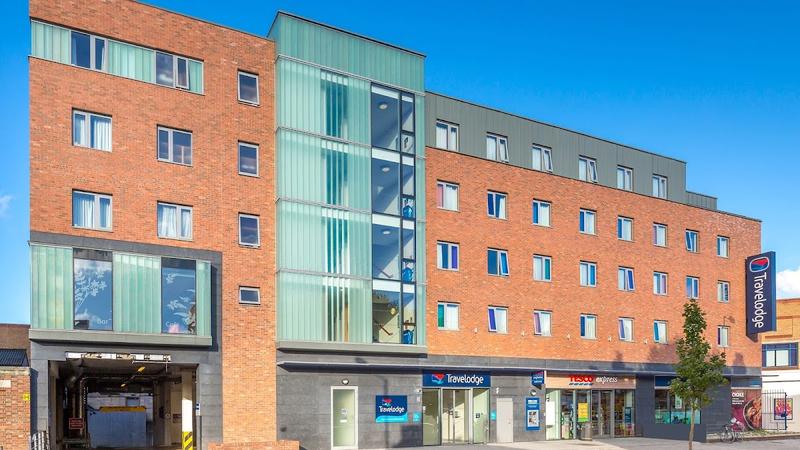 Travelodge London Cricklewood - Image 1