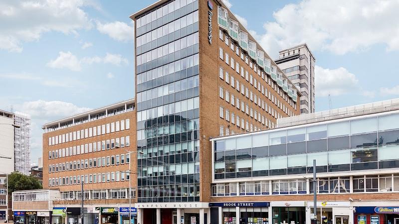 Travelodge Croydon Central - Image 1