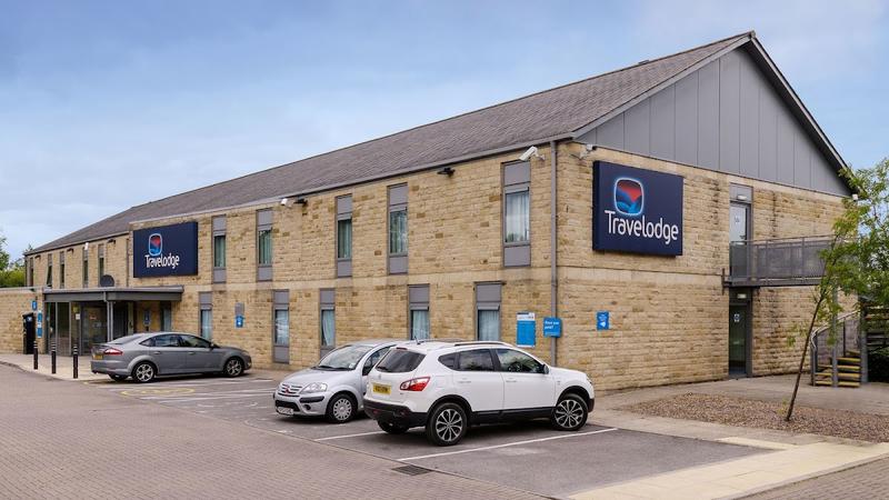 Travelodge Leeds Bradford Airport - Image 1