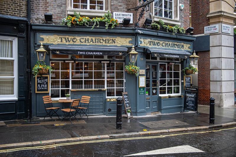 Two Chairmen - Image 1