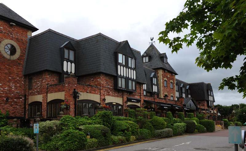 Village Hotel & Leisure Club - Image 1